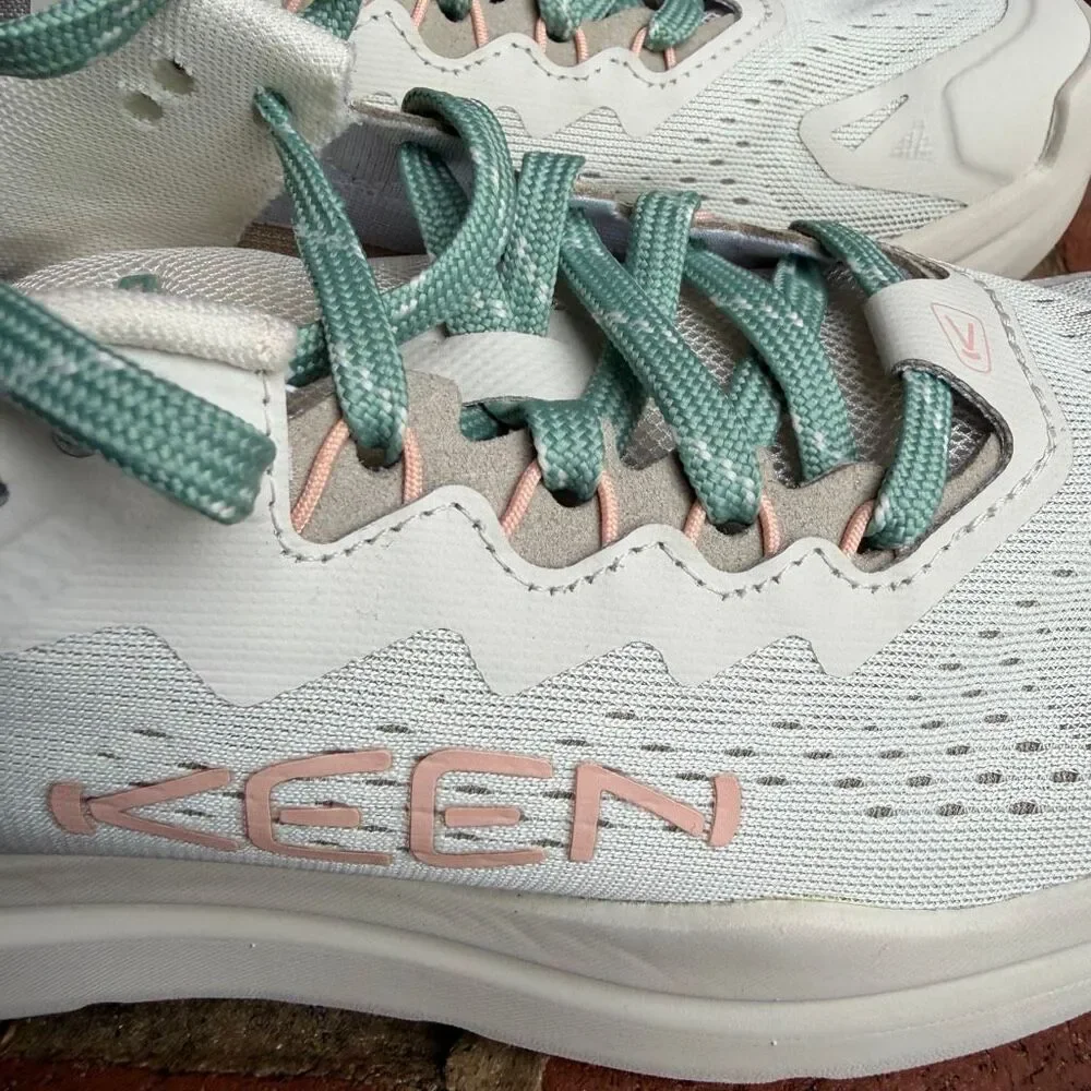 KEEN WK450 Womens Walking Shoes Birch Peach Parfait Size 6.5 NEW
